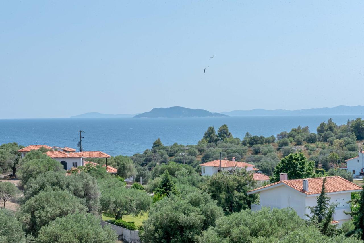 Sea View Maisonette Close To Neos Marmaras Villa Лагомандра Екстериор снимка